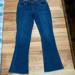 EUC Mid Rise Bootcut Simply Vera Size 8 Jeans
